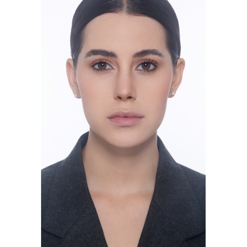 Puces taille princess en or blanc 18k avec diamant certifié GIA