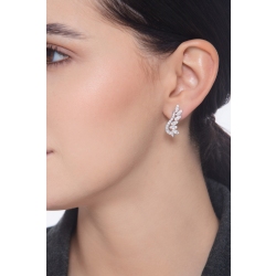 Boucles d'oreilles design feuilles en or blanc 18k serties de diamants  2
