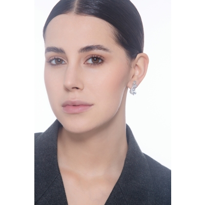 Boucles d'oreilles design avec aigue-marines taille poire et diamants