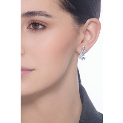 Boucles d'oreilles design avec aigue-marines taille poire et diamants