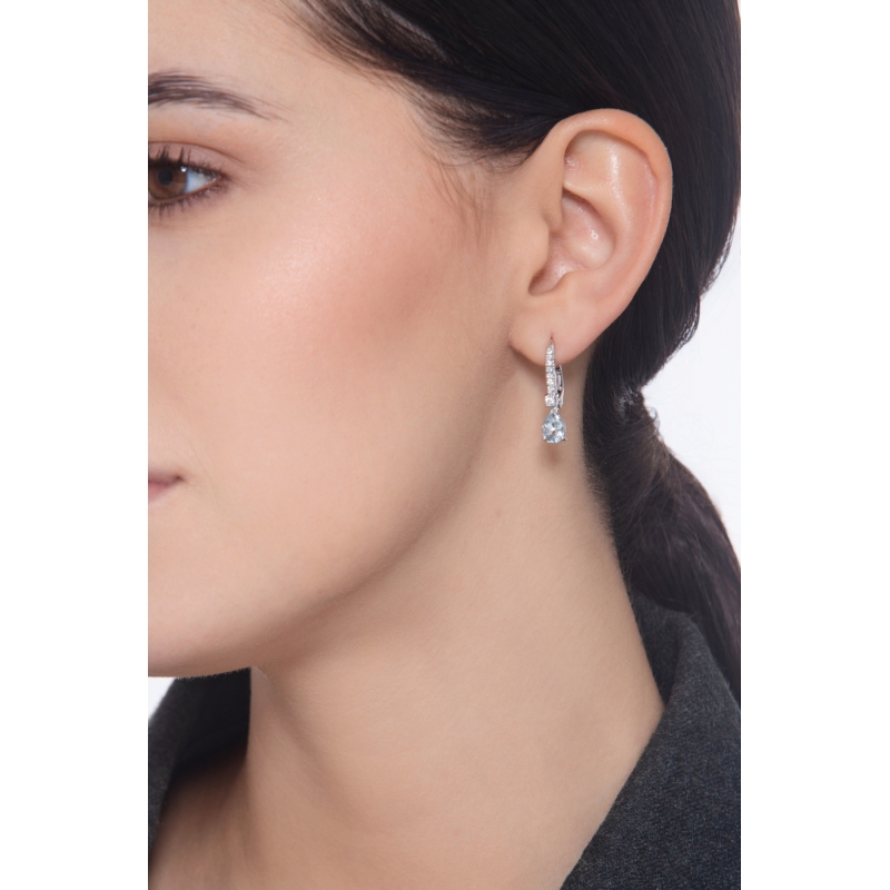 Boucles d’oreilles aiguemarine et diamants or 750