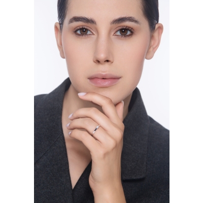  Bague solitaire en or blanc 18k avec diamant CT 0,15 