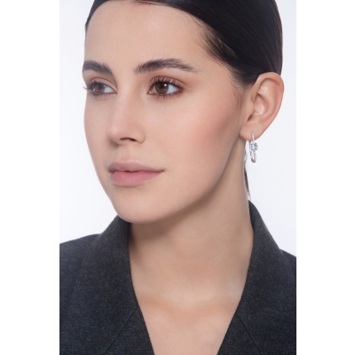 Boucles d’oreilles ovales en or blanc 750 avec diamants et aiguemarine