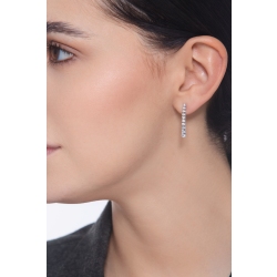 Boucles d'oreilles tennis en or blanc 18 carats avec diamants gradués 2