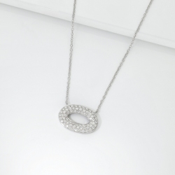 Collier or blanc 18k avec pendentif ovale pavé diamants 2