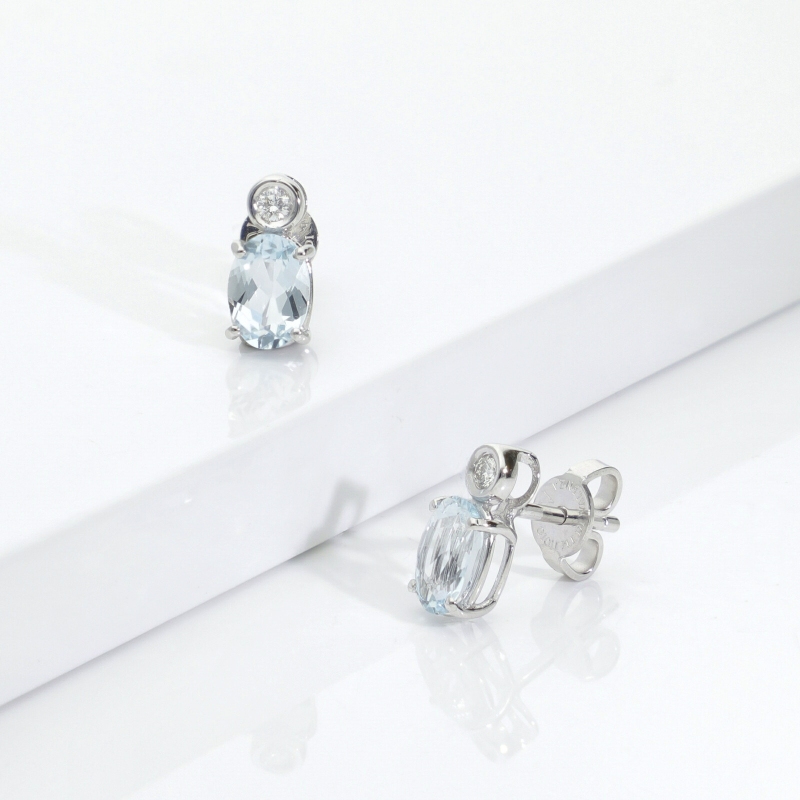Puces en or blanc 18k avec aigue-marines ovales et diamants