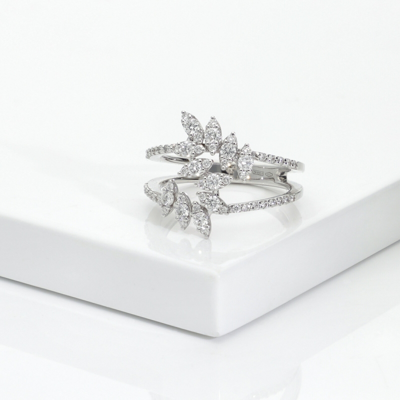 Bague design deux rangs en or blanc 18k avec diamants