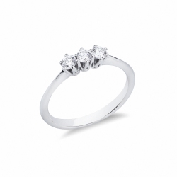Bague trilogy en or blanc 18k avec trois diamants blancs CT 0,30