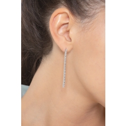 Boucles d'oreilles pendantes en or blanc 18k avec diamants modèle rivière  2