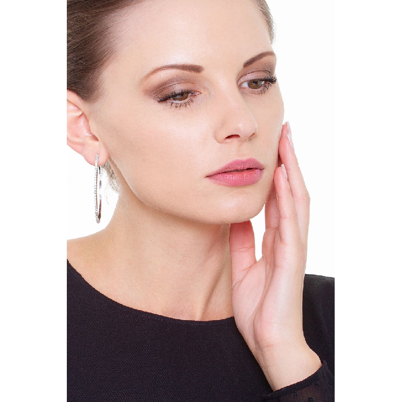 Grandes créoles en or blanc 18k avec diamants