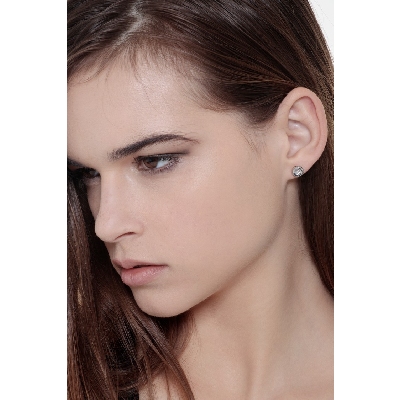 Puces diamant  0.30 ct or blanc 18k serti clos