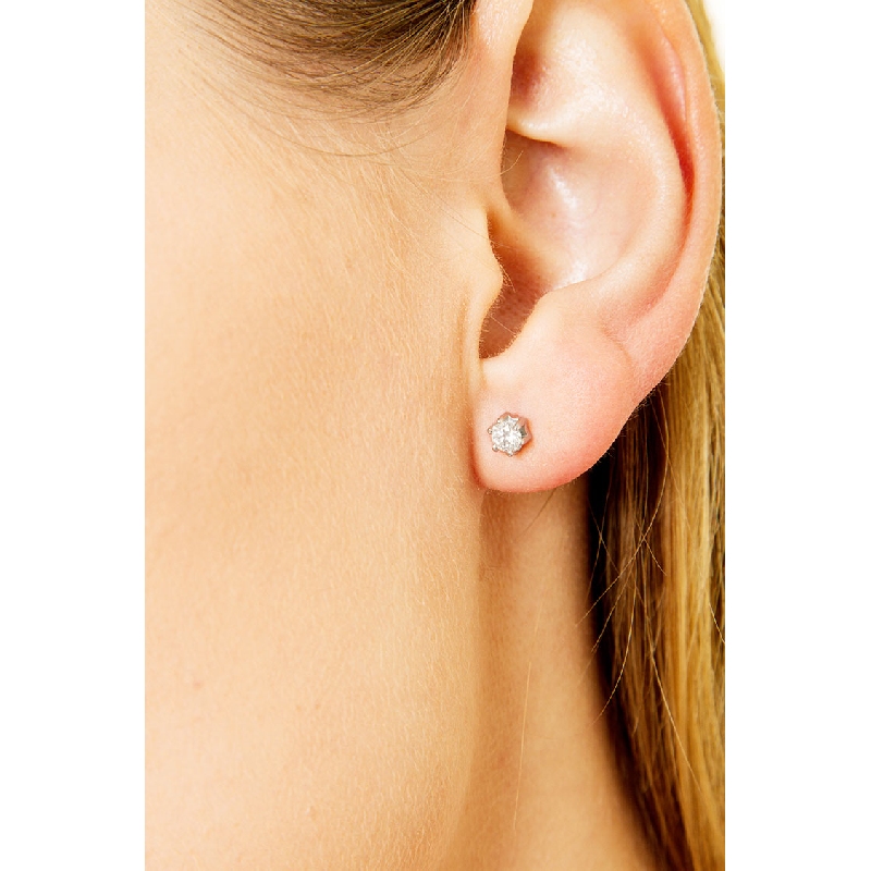 Boucles d'oreilles en or blanc 18k à 6 griffes et diamants 0.30 ct