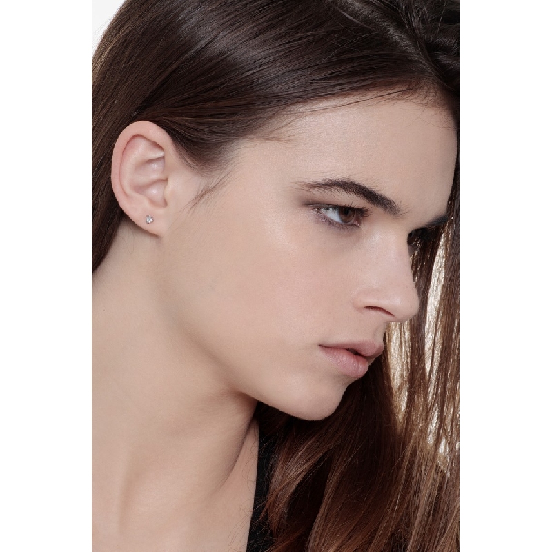 Clous d'oreilles diamant solitaire 0.16 à 3 griffes or blanc 750