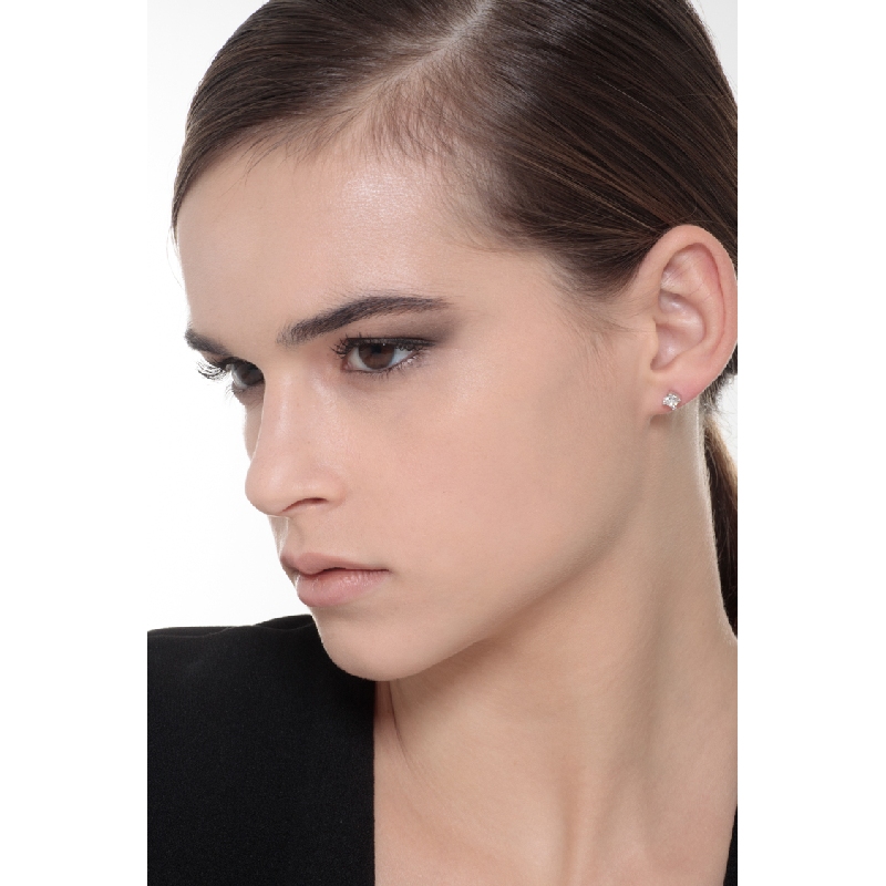 Boucles d'oreilles puces  0.50 ct en or blanc 750