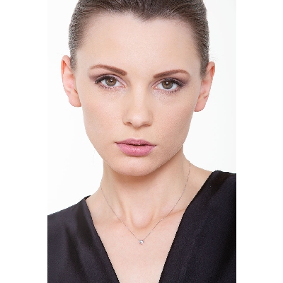 Collier or blanc 750 pendentif diamant à coeur 0.04 ct 