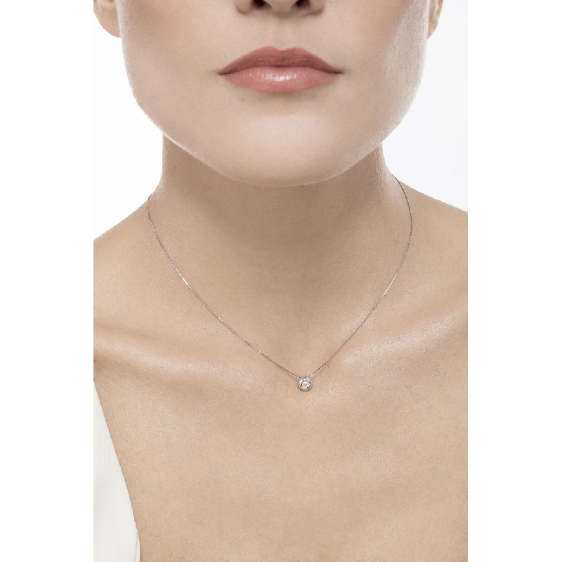 Pendentif Solitaire Diamant serti clos 0.10 ct et or blanc 18k 