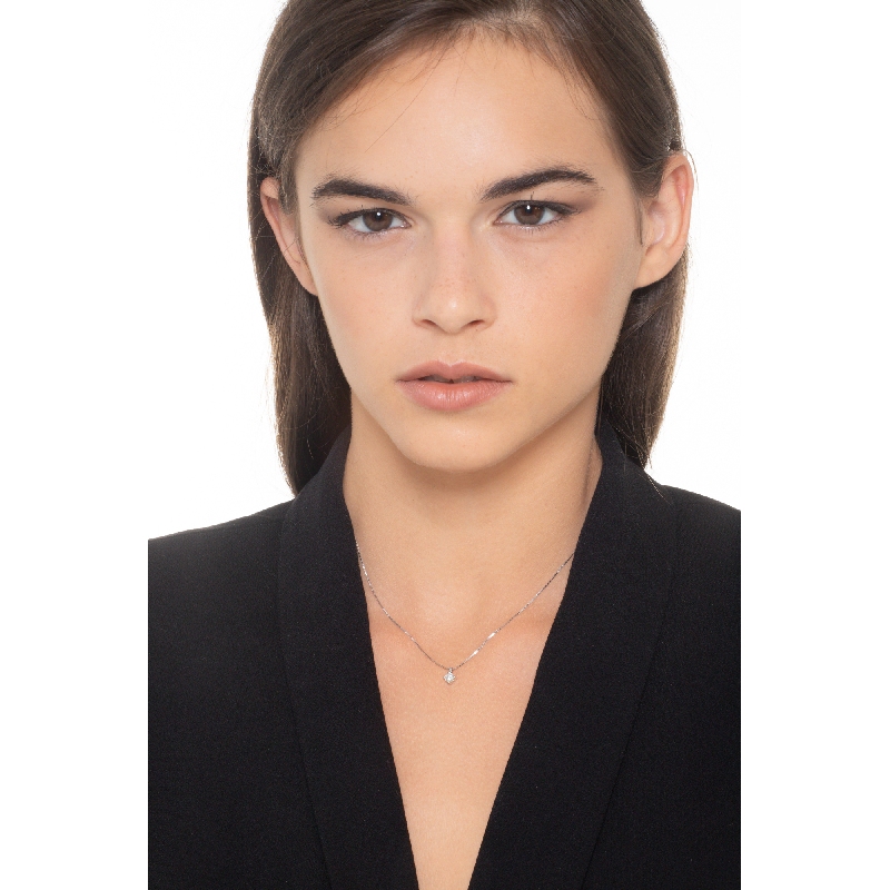 Collier pendentif solitaire en or blanc 18k et diamant 0.20 ct