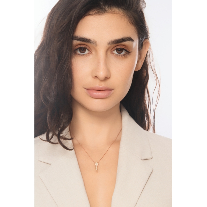 Collier en or rose 18 ct avec pendentif serti de diamants