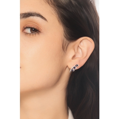 Boucles d’oreilles design or blanc 18k avec saphirs et diamants