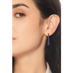 Boucles d’oreilles tennis à dégradé en or blanc 18k avec saphirs bleus 2