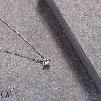 Pendentif diamant solitaire or blanc et diamant 0.25 ct