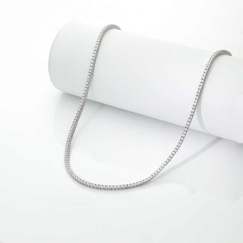 Collier tennis en or blanc 18 carats avec diamants 0.02 ct
