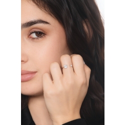 Bague ouverte en or blanc avec patte et diamants 2