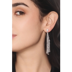 Pendantes en tissu en or blanc 18k avec diamants 2