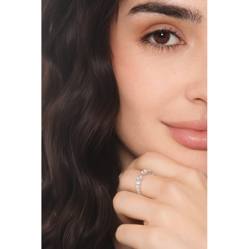 Bague ouverte en or blanc 18k avec diamants