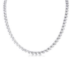 Collier en or blanc avec diamants navette