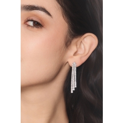 Boucles d oreilles cascade en or blanc 18k avec diamants 2