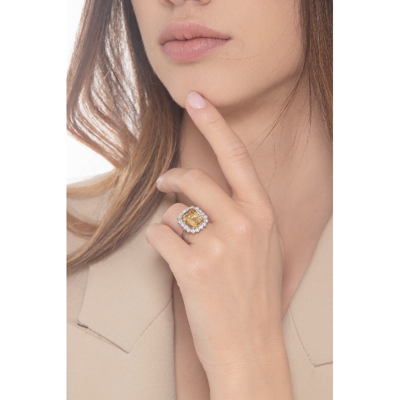 Bague halo en or blanc 18k avec diamants et citrine rectangulaire 