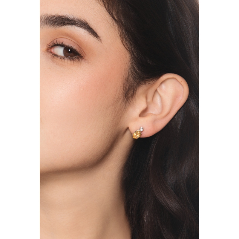 Boucles d’oreilles en or blanc avec citrine ovale et diamant