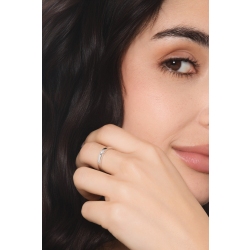 Bague solitaire en or blanc 18k avec diamant brillant CT 0,10 2