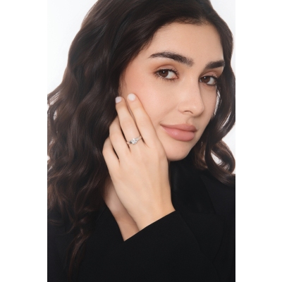 Bague solitaire en or blanc 18k avec diamant certifié IGI 1.00 ct 