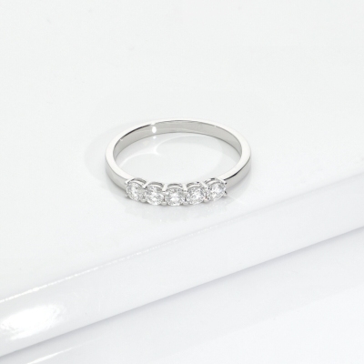 Demi-Alliance 5 Diamants 0.40ct Or Blanc 18K