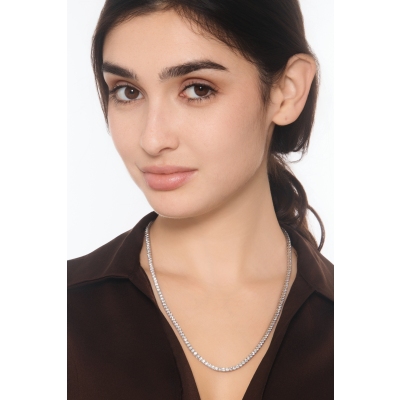 Collier tennis en or blanc 18 carats avec diamant brillant