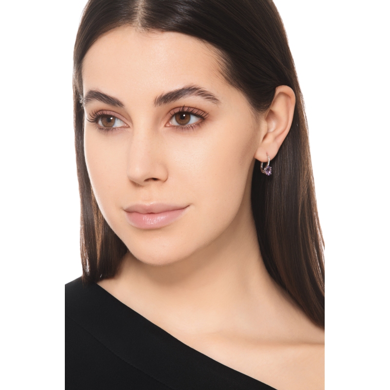 Boucles d'oreilles en or blanc 18k avec améthystes et diamants