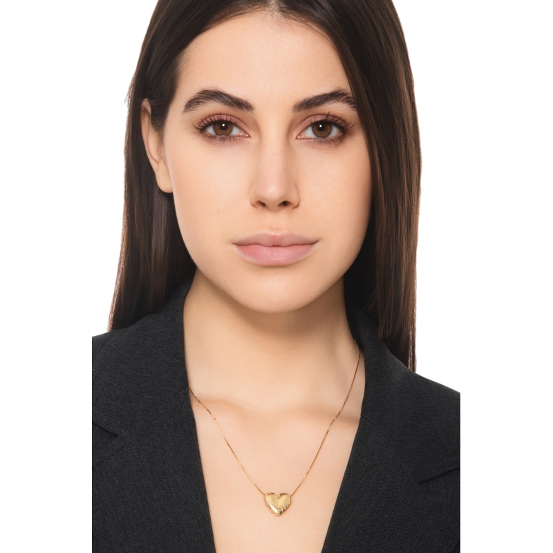 Collier en or jaune 18k avec pendentif cœur texturé