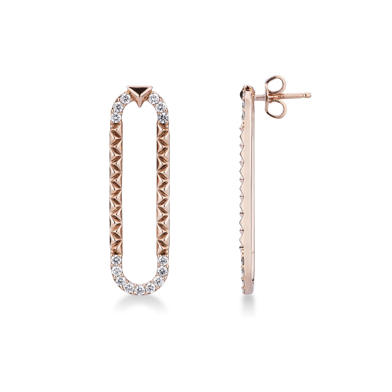 Boucles d oreilles en or rose 18K avec détails diamants