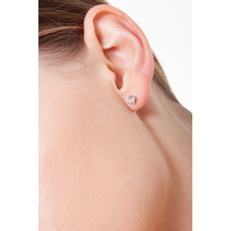 Boucle d'oreille or blanc individuelle et diamant 