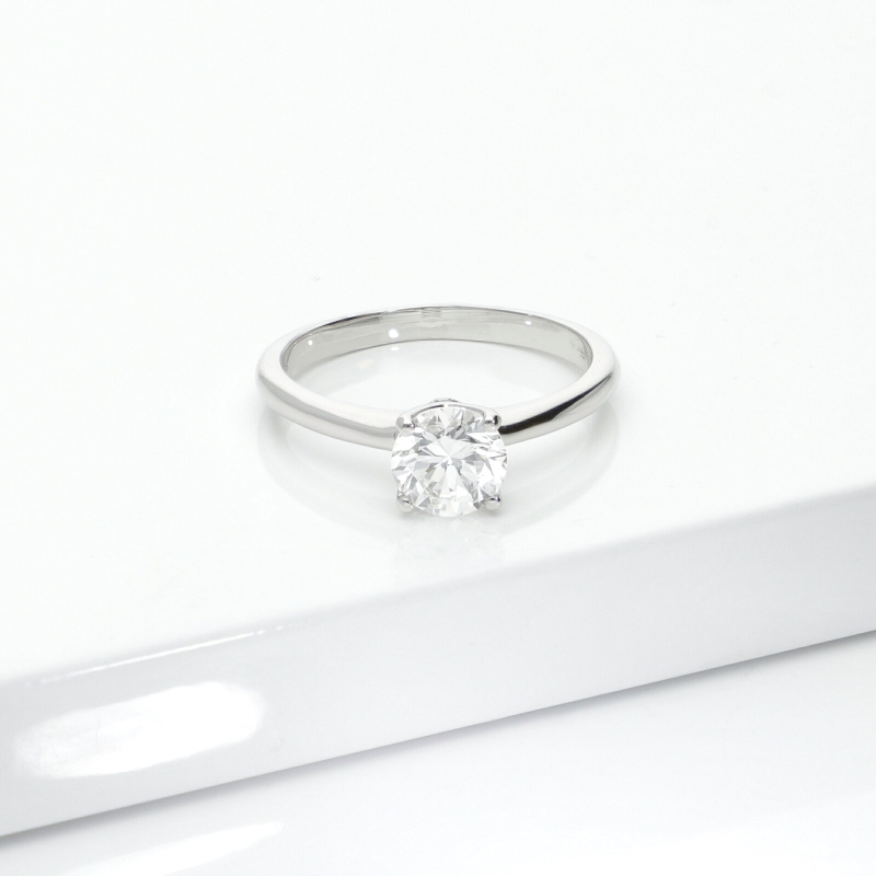 Solitaire 0.90 ct en or blanc 18k avec diamant brillant