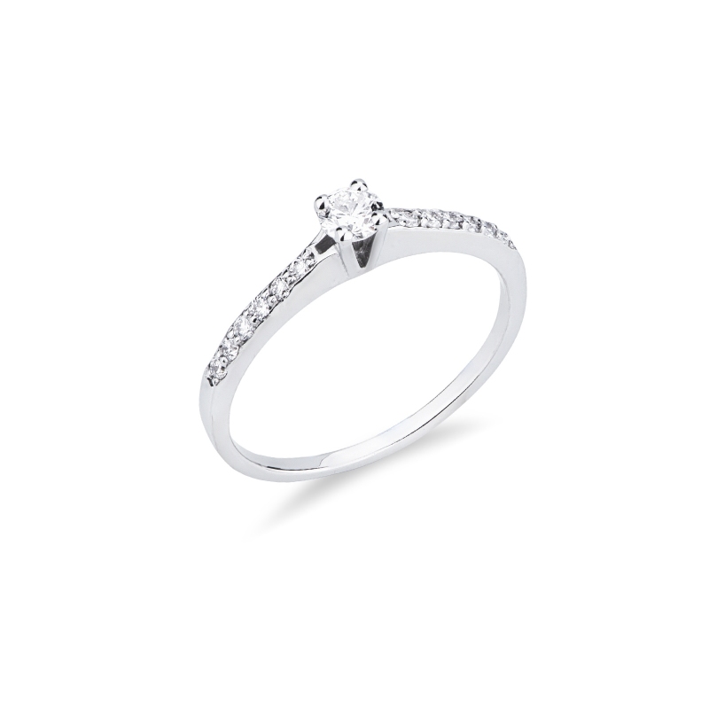 Bague or blanc 18k avec diamant central et diamants latéraux