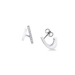 Boucles d’oreilles design en or blanc 18k avec rangée de diamants
