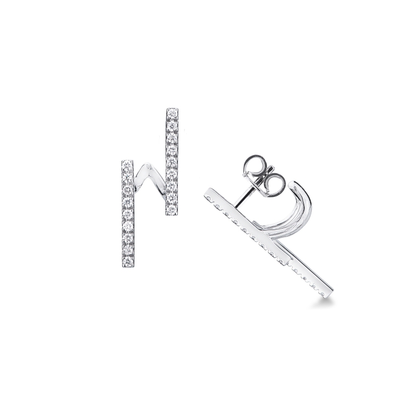 Boucles d’oreilles barrette en or blanc 18k serties de diamants