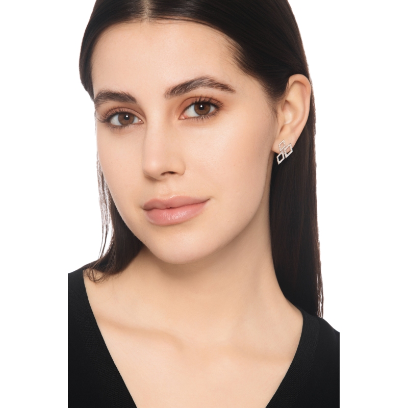 Boucles d’oreilles en or blanc 18k avec diamants losanges