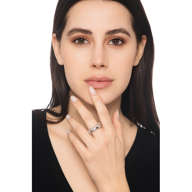 Bague en or blanc 18k avec rangées de diamants