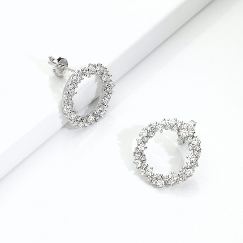 Boucles  d’oreilles rondes or blanc 18k diamants floral