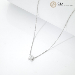 Collier or blanc 18k diamant princess ct 0.70 GIA
