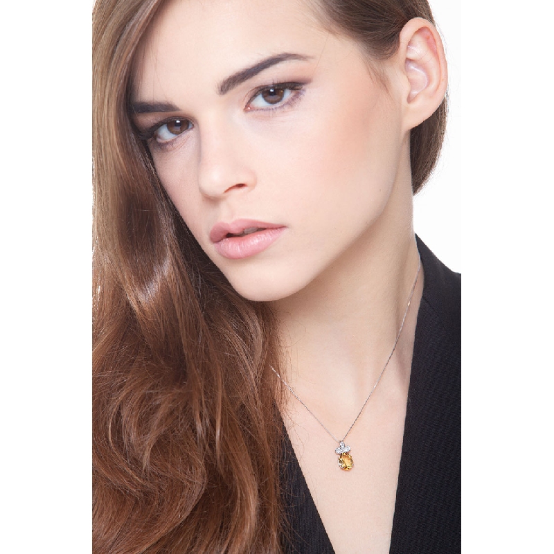 Collier en Or Blanc 18k avec Pendentif Citrine et Diamants
